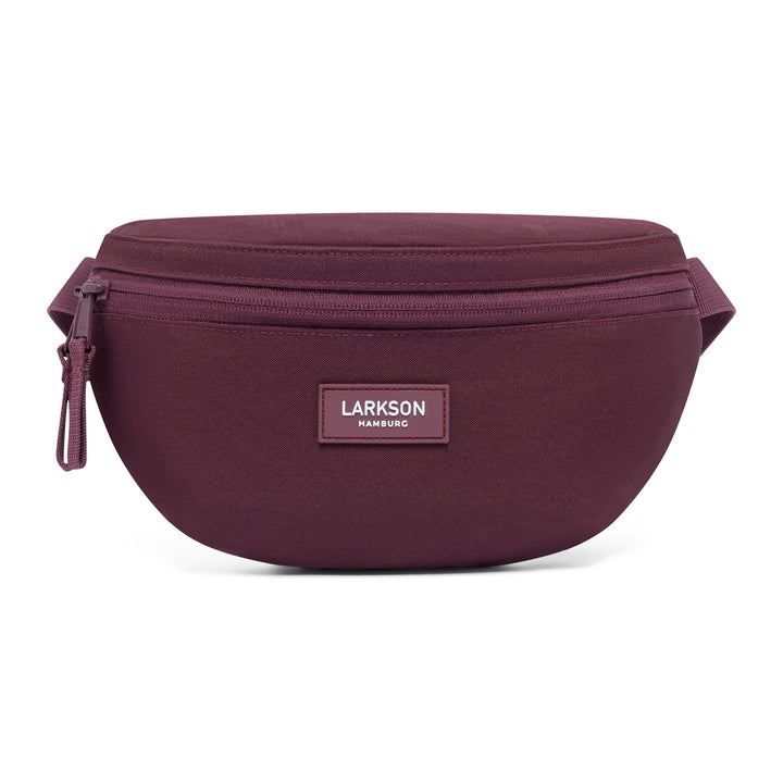 LARKSON Bauchtasche Finn in Beerenton mit Reißverschluss vorne und Logoaufnäher