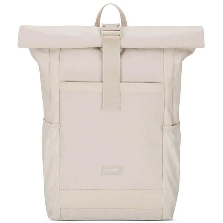 Beiger LARKSON Rolltop Rucksack No 2 mit Frontclip und Seitentaschen