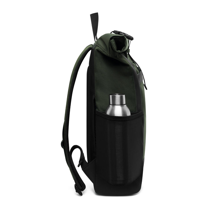 Grüner LARKSON Rolltop Rucksack mit Netzseitentasche und silberner Trinkflasche
