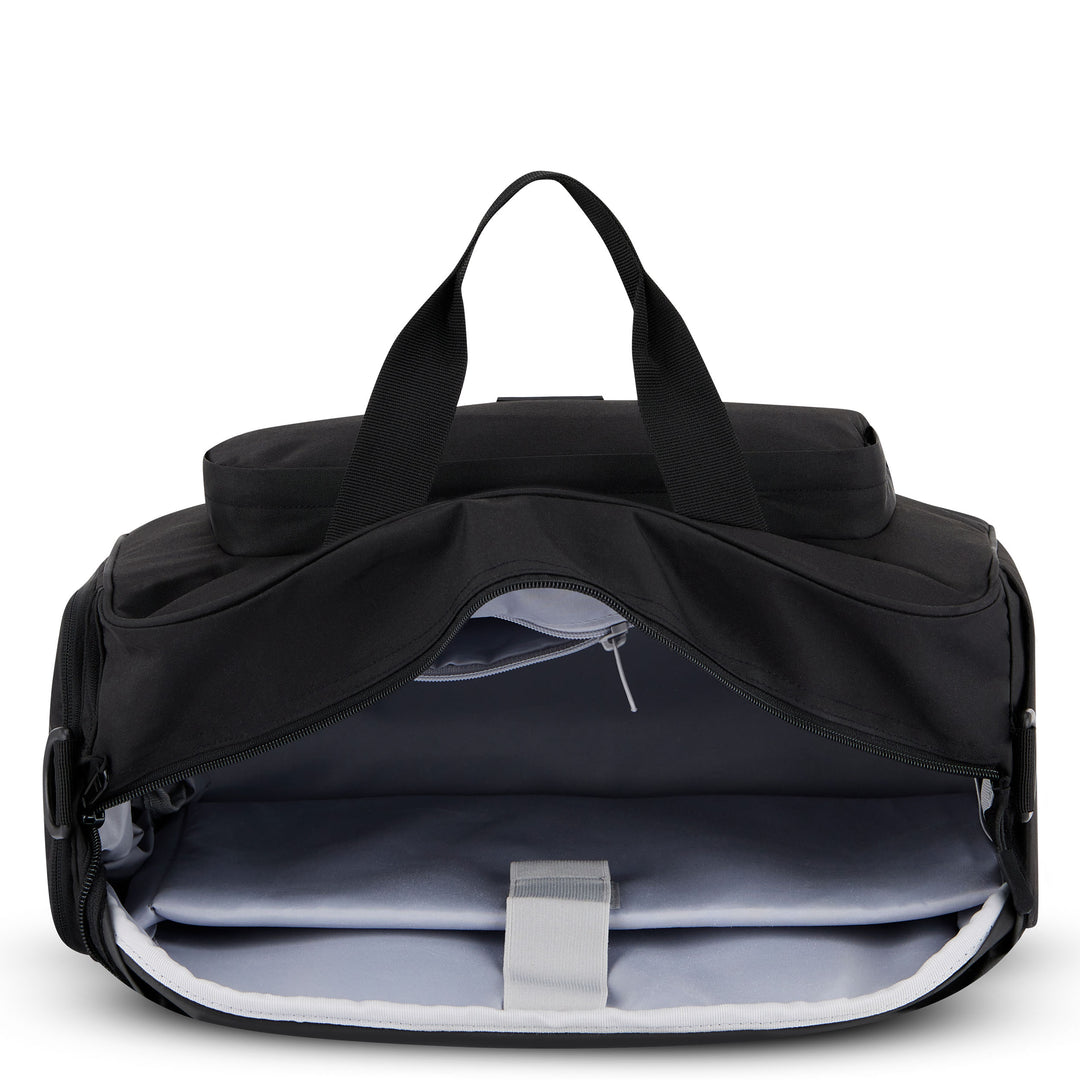 Schwarze Reisetasche Finja von LARKSON mit offenem Hauptfach und integriertem Laptopfach