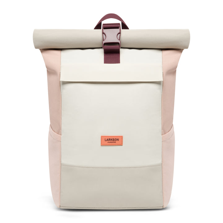 Rolltop Rucksack No 4 von LARKSON in Sand und Rosé mit Fronttasche und Markenlabel