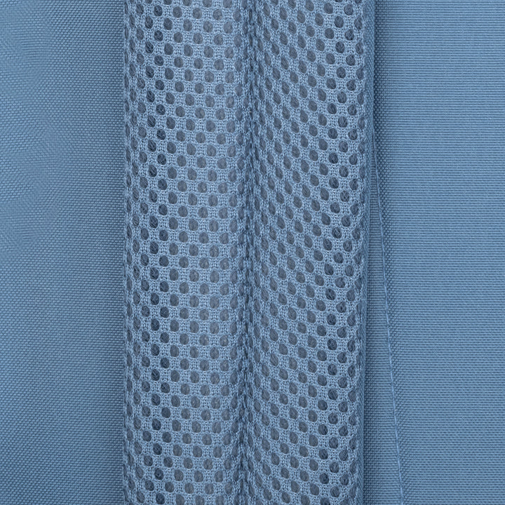 Detailaufnahme des gepolsterten atmungsaktiven Netzes des Rucksack No 6 von Larkson in Blau