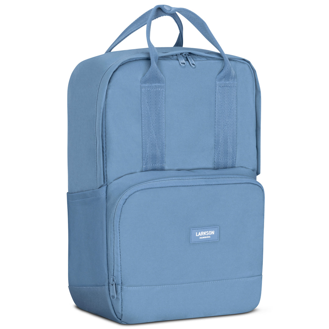 Moderner blauer LARKSON Rucksack No 6 mit rechteckiger Form und vorderer Reißverschlusstasche