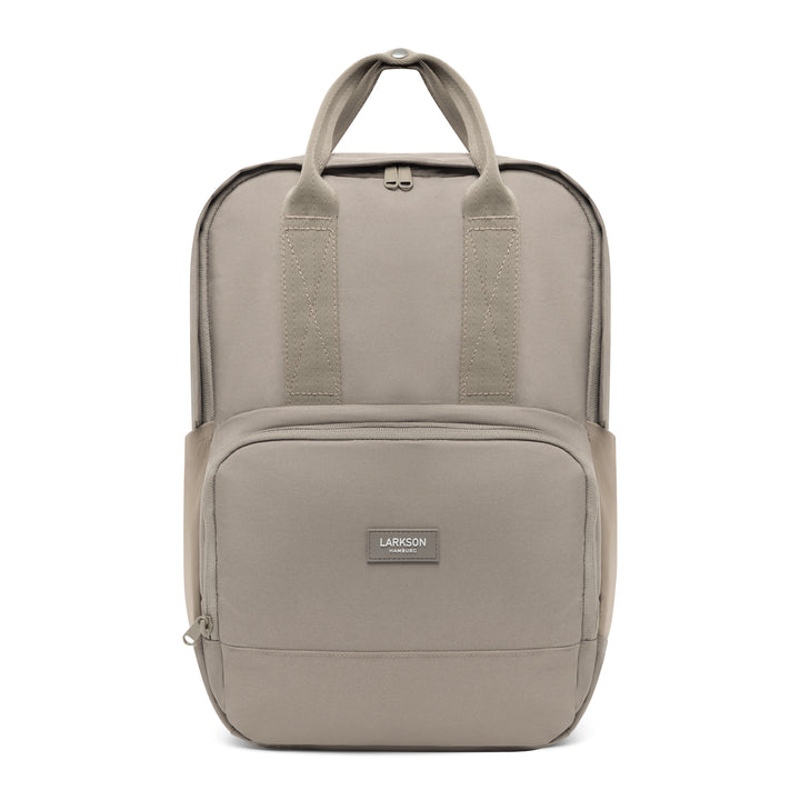 LARKSON Rucksack No 6 in beige mit rechteckiger Fronttasche und Doppelgriffen