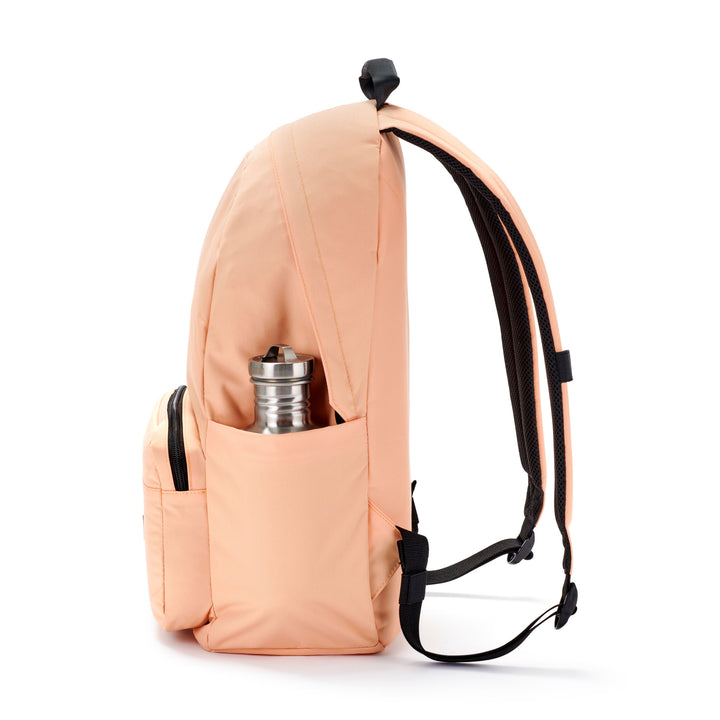 Pfirsichfarbener Larkson Rucksack No 3 mit Seitentasche und Metallflasche