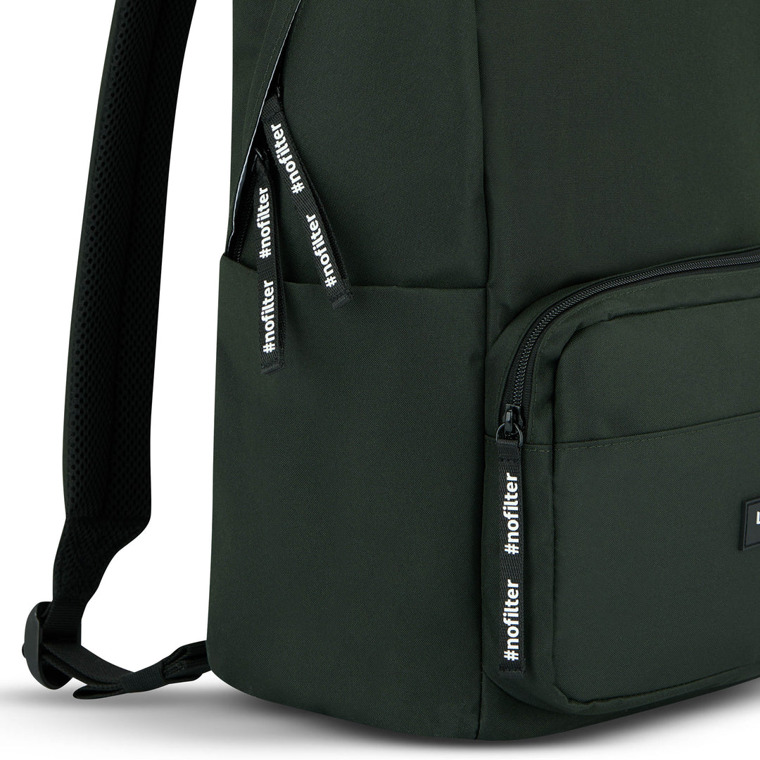 Grüner LARKSON Rucksack No 3 mit schwarzen Reißverschlussanhängern 'nofilter'