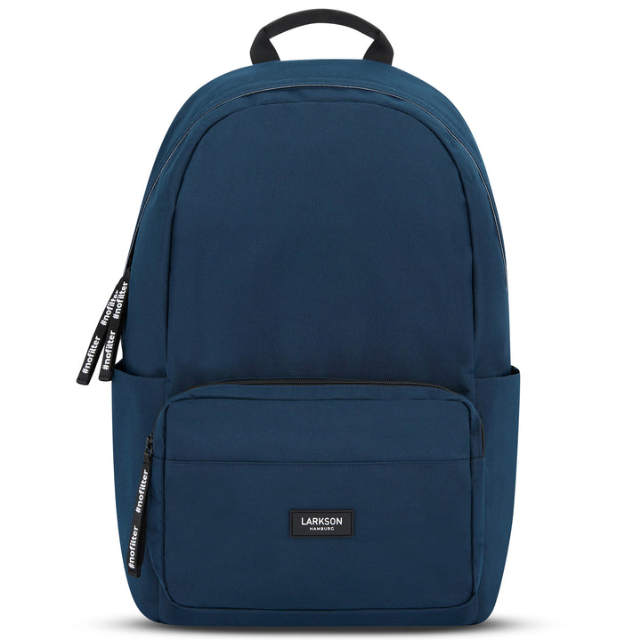 Blauer LARKSON Schulrucksack No 3 aus Textil mit Fronttasche und zwei Reißverschlüssen mit #nofilter Anhängern