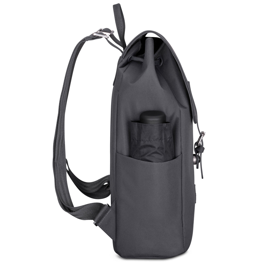 Dunkelgrauer Damenrucksack Ida, seitliche Ansicht mit sichtbar stehendem Flaschenhalter