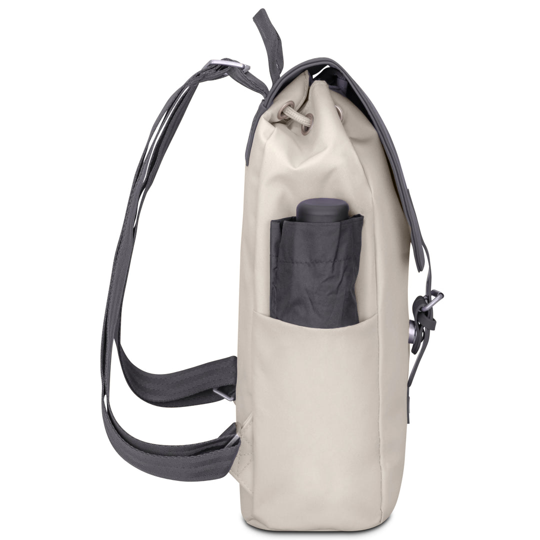 Damenrucksack Ida in beige und grau mit seitlicher Tasche und zusammengefaltetem Regenschirm