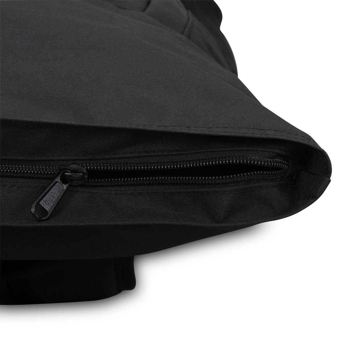 Schwarzer Rolltop Rucksack No 2 mit Reißverschluss Detail