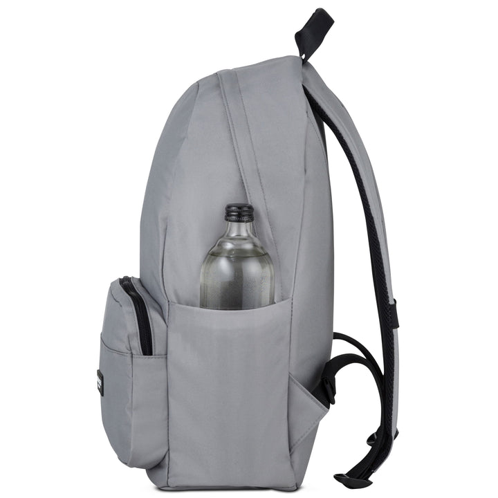 Grauer Rucksack No 3 mit seitlicher Tasche und Wasserflasche