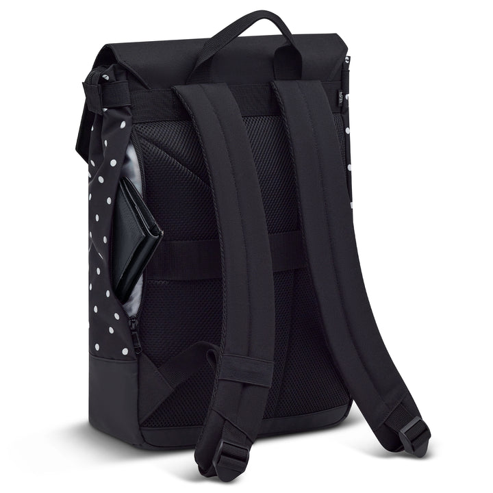 Nina's Backpack
