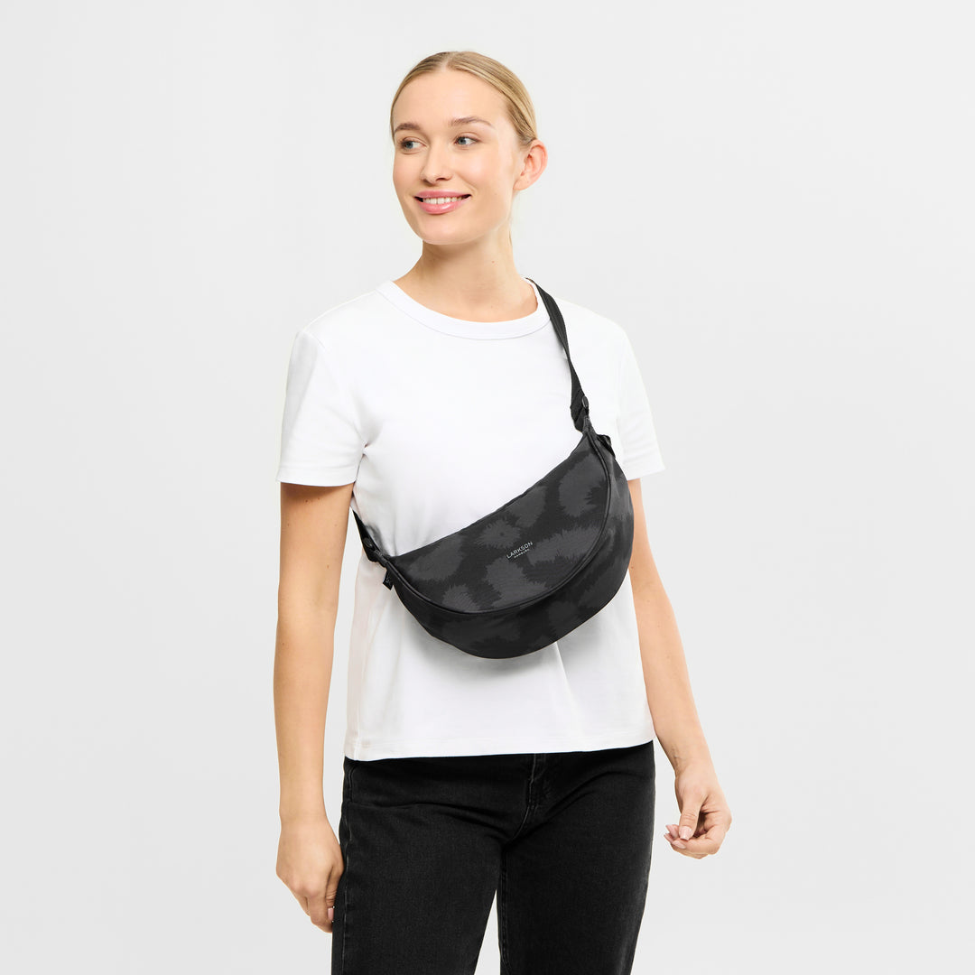 Half Moon Bag Solveig Small