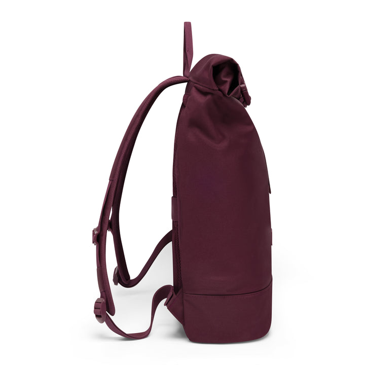 Rolltop Rucksack Janne in Beerenfarbe mit verstellbaren Schulterriemen und schlichtem Design