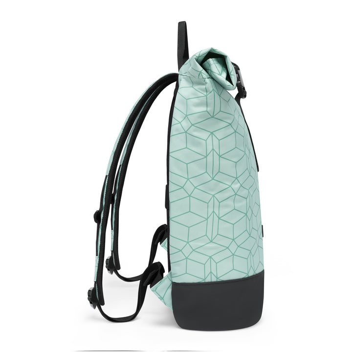Rolltop Rucksack Janne in Mint mit geometrischem Muster und schwarzem Boden, seitliche Ansicht